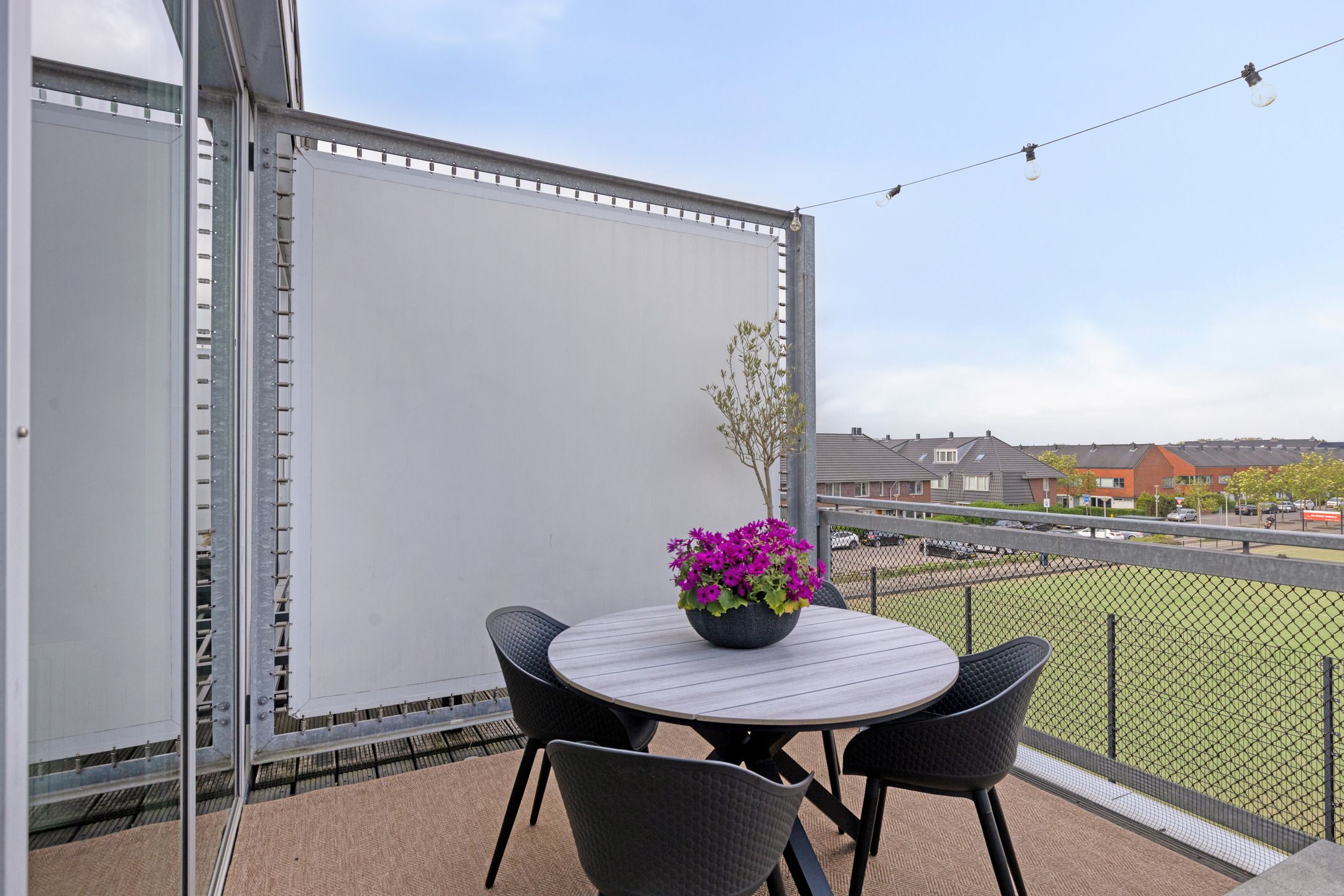 Foto 12 van Veldbloemlaan 63