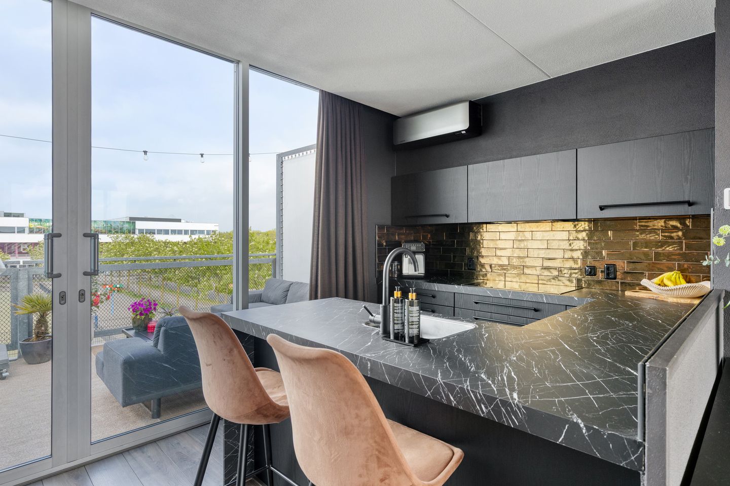 Foto 4 van Veldbloemlaan 63