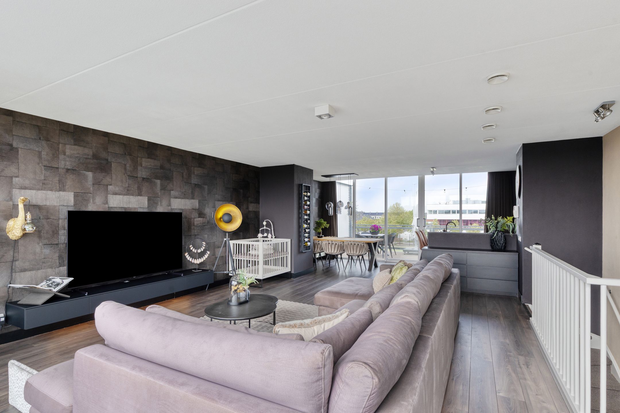 Foto 6 van Veldbloemlaan 63