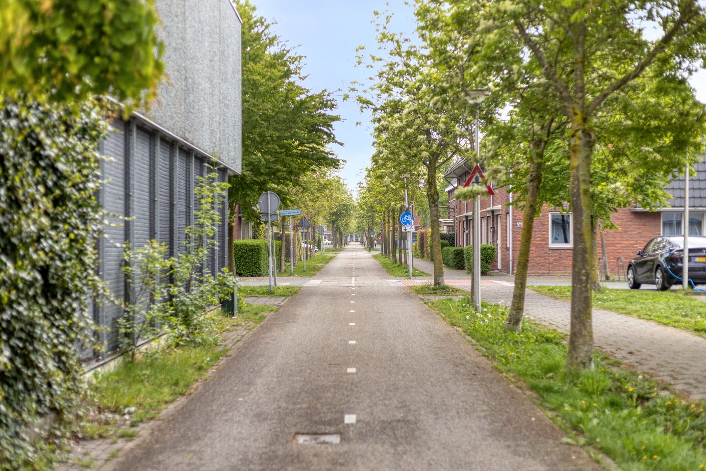 Foto 35 van Veldbloemlaan 63