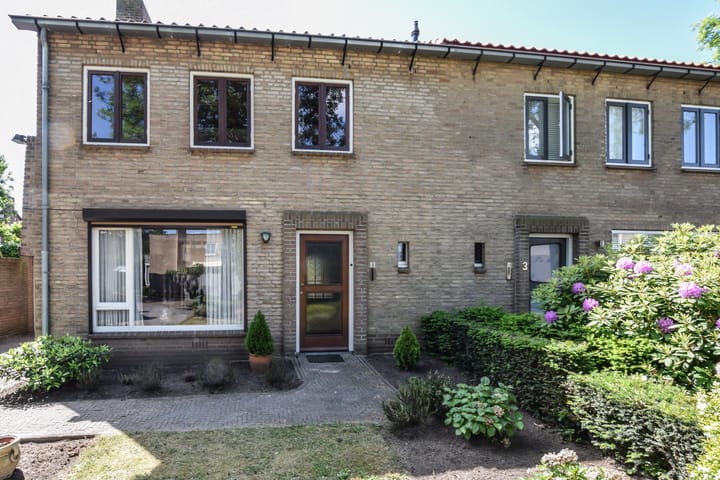 Foto 5 van Van der Eygenweg 5