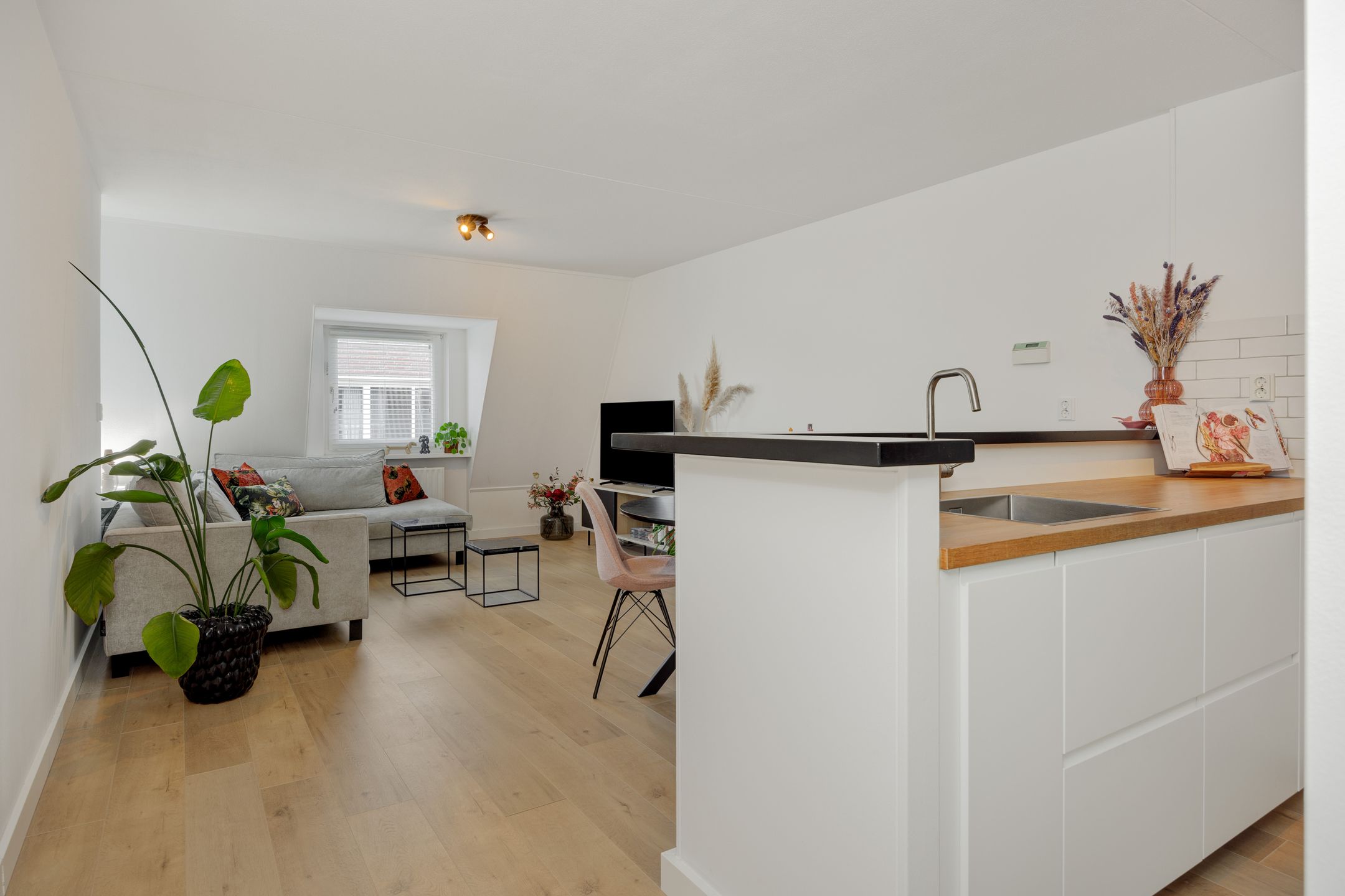 Foto 18 van Raadhuisstraat 34