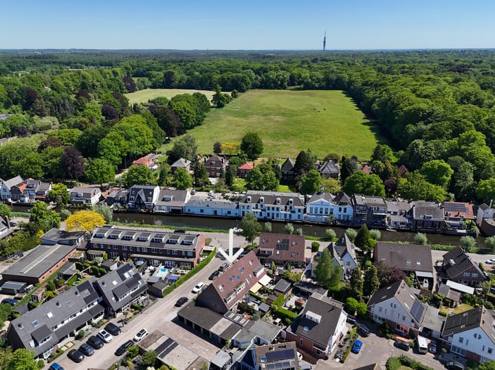 Foto 1 van Bernard van Beeklaan 147