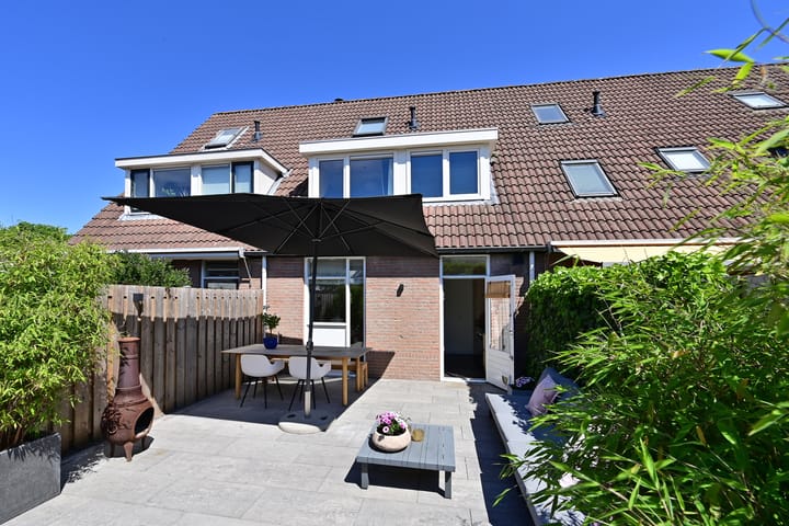 Foto 8 van Bernard van Beeklaan 147