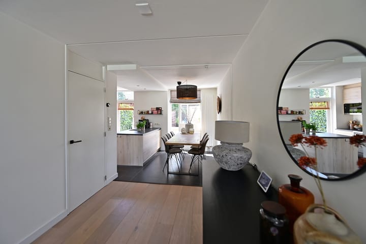 Foto 11 van Bernard van Beeklaan 147