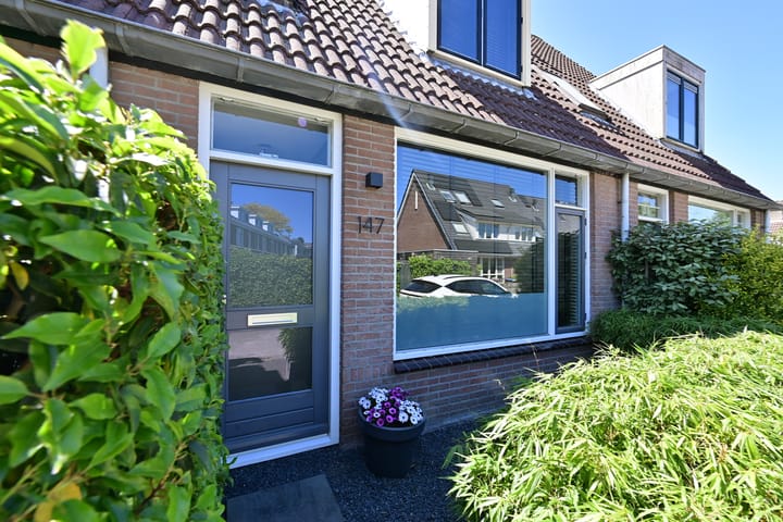 Foto 5 van Bernard van Beeklaan 147