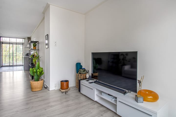 Foto 14 van Wagnerstraat 8-B