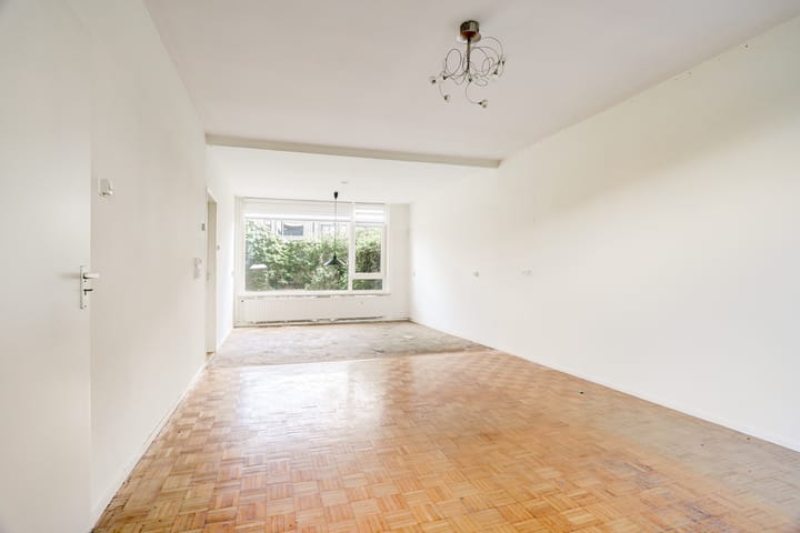 Foto 2 van Dahliastraat 60