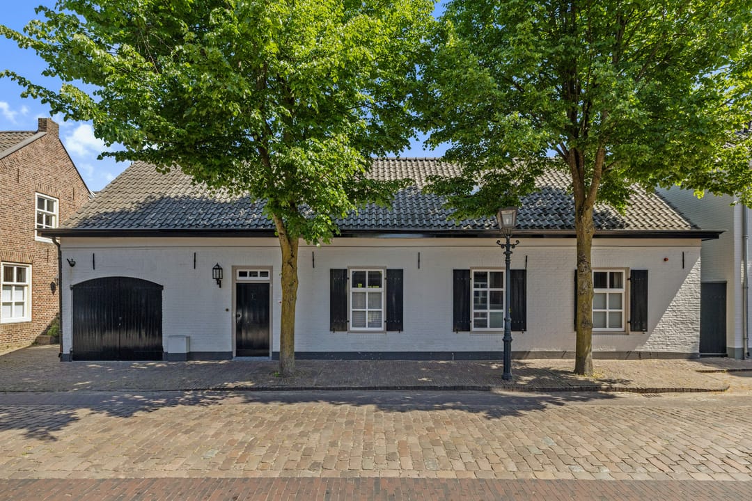 Photo 1 of Nieuwstraat 27