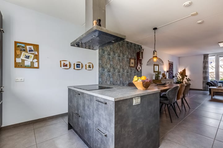 Foto 16 van Bremerstraat 7