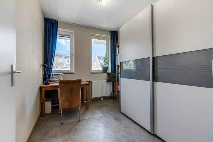 Foto 28 van Bremerstraat 7