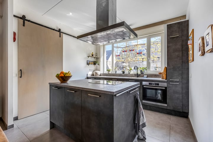 Foto 13 van Bremerstraat 7