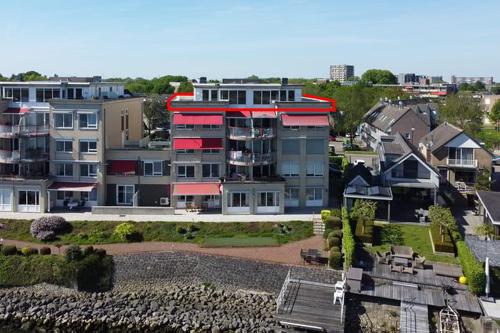 Foto 1 van Rivierdijk 392-B