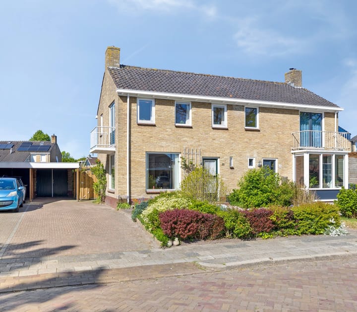 Foto 1 van Larixlaan 30