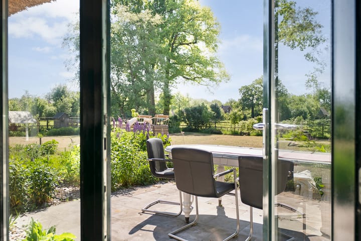 Foto 7 van van Helomaweg 4-A