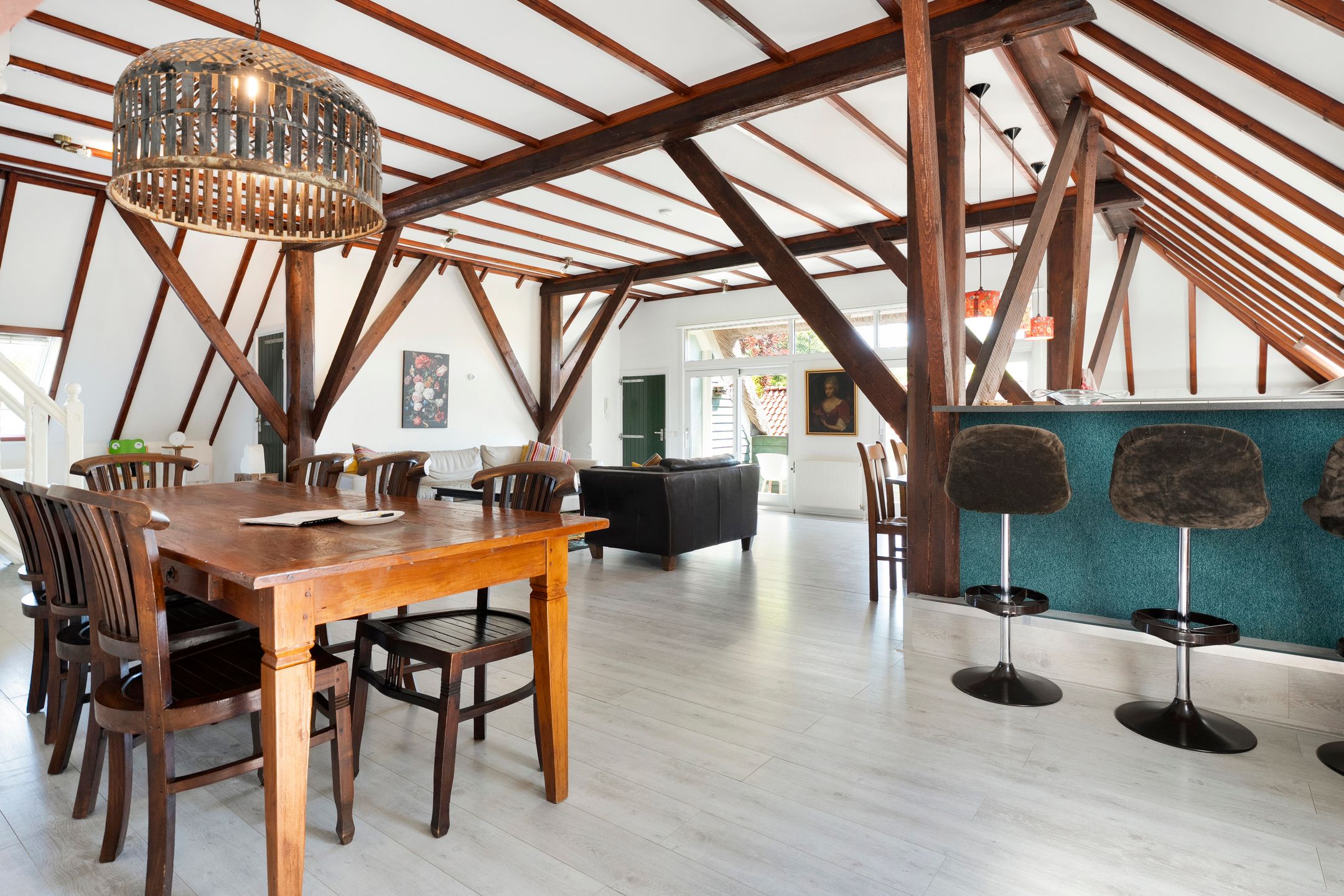 Foto 33 van van Helomaweg 4-A