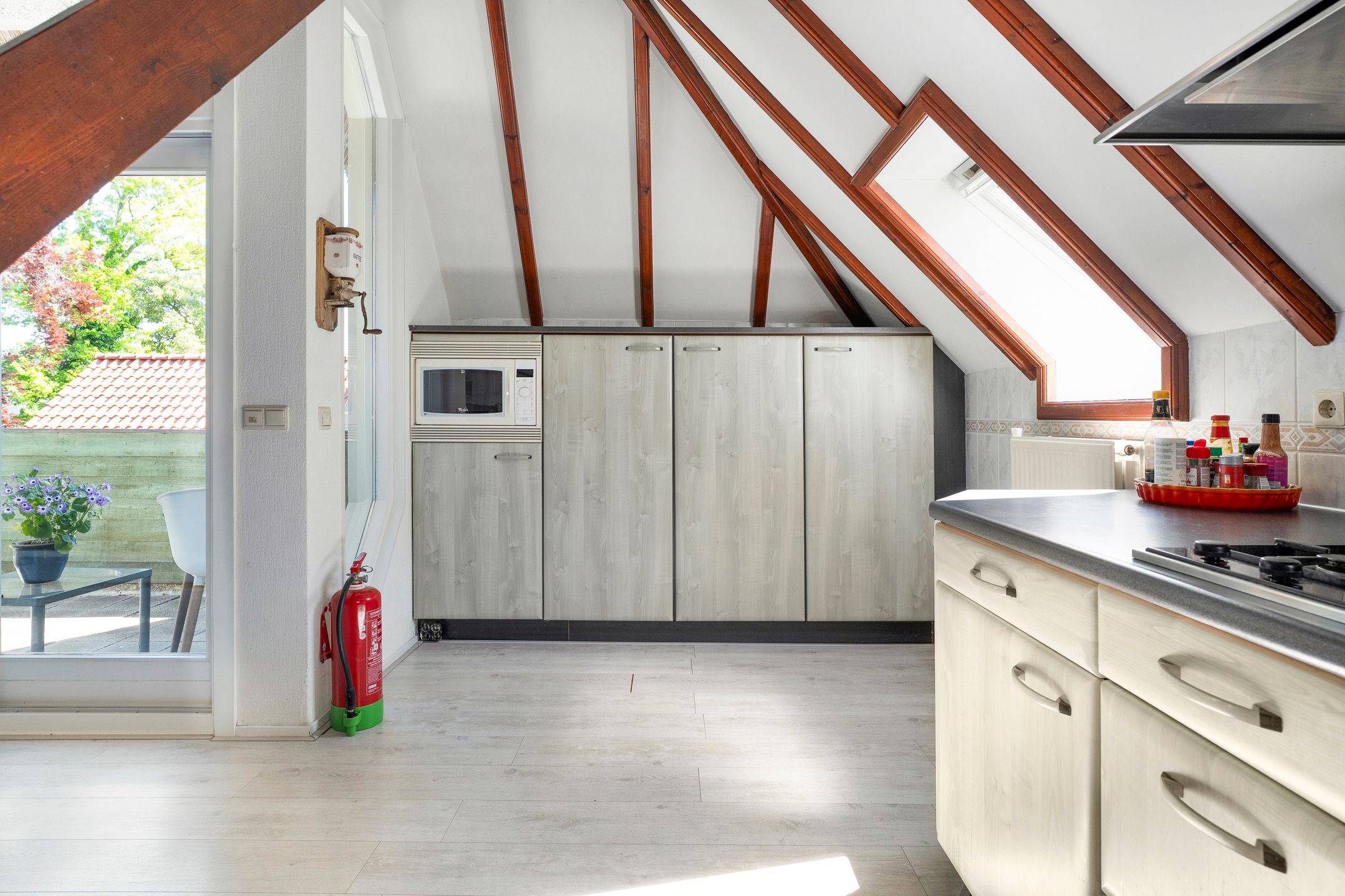 Foto 36 van van Helomaweg 4-A