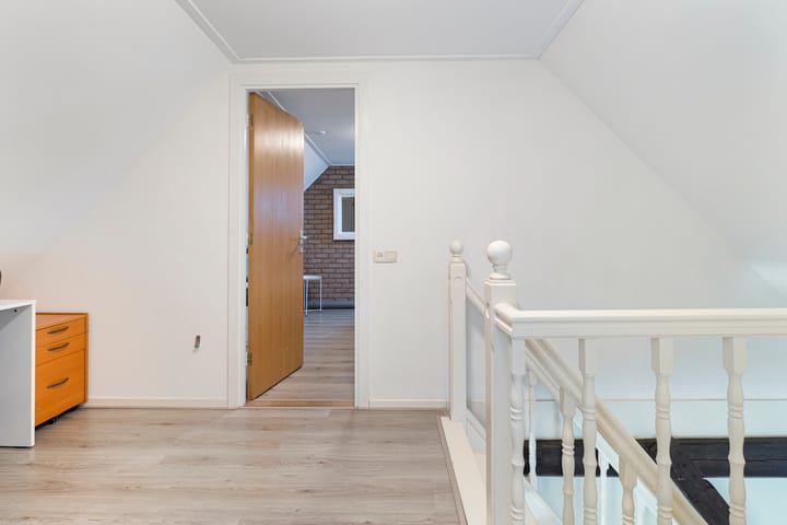 Foto 49 van van Helomaweg 4-A