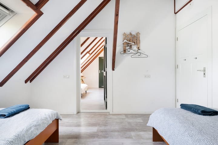 Foto 54 van van Helomaweg 4-A