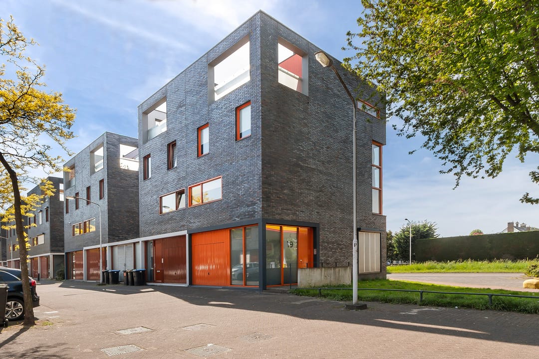 Foto 2 van Keizerskroon 19