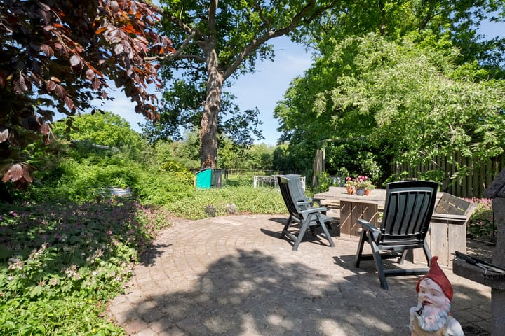 Foto 83 van van Helomaweg 4-A