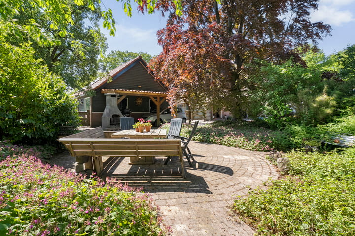 Foto 84 van van Helomaweg 4-A