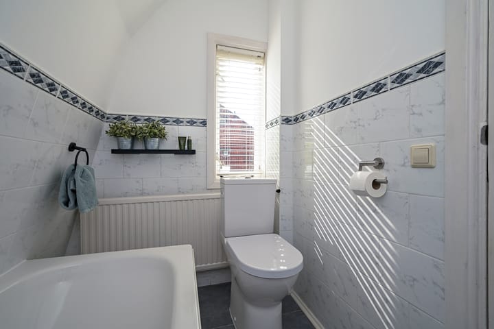 Foto 15 van Wassenaerstraat 2