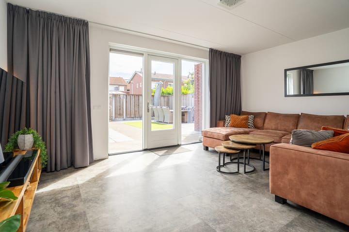 Foto 8 van Jacob van Ruysdaelstraat 43