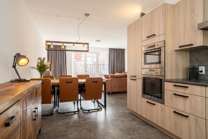 Foto 12 van Jacob van Ruysdaelstraat 43