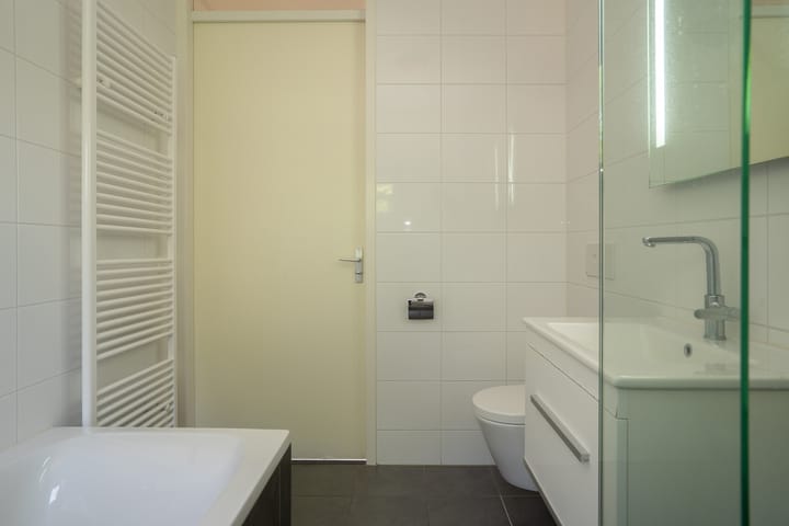 Foto 21 van Jacob van Ruysdaelstraat 43