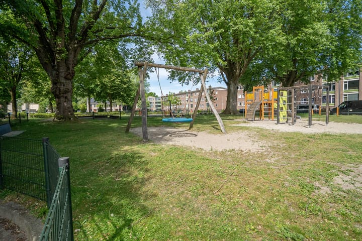 Foto 38 van Jacob van Ruysdaelstraat 43