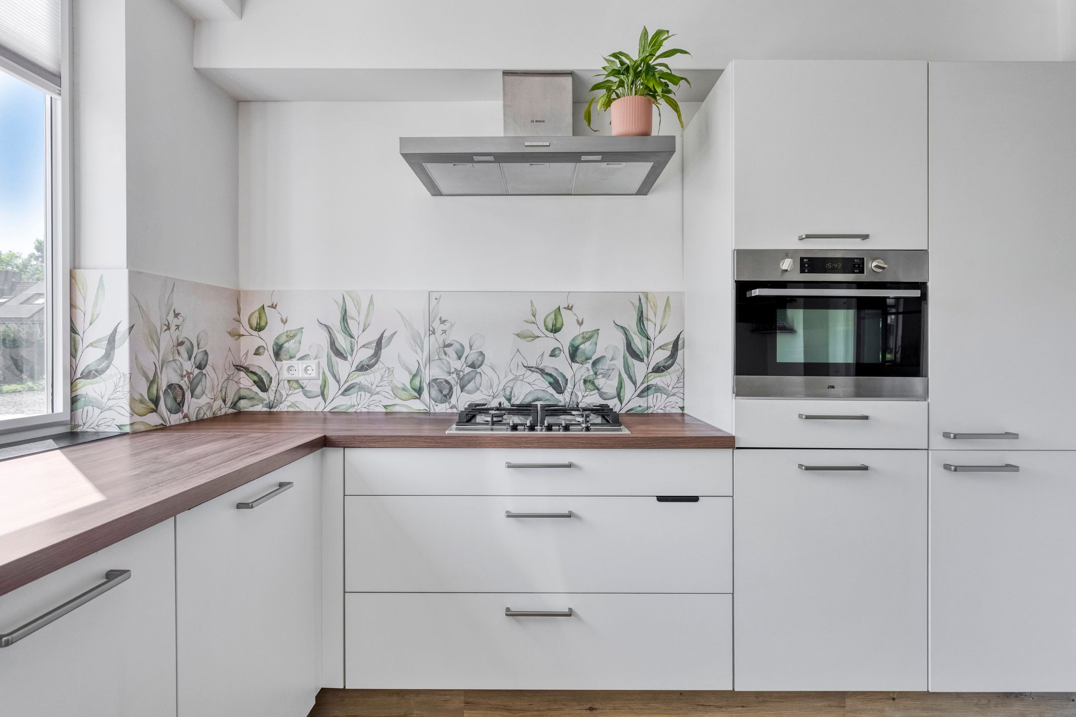 Foto 24 van van der Valckertlaan 36