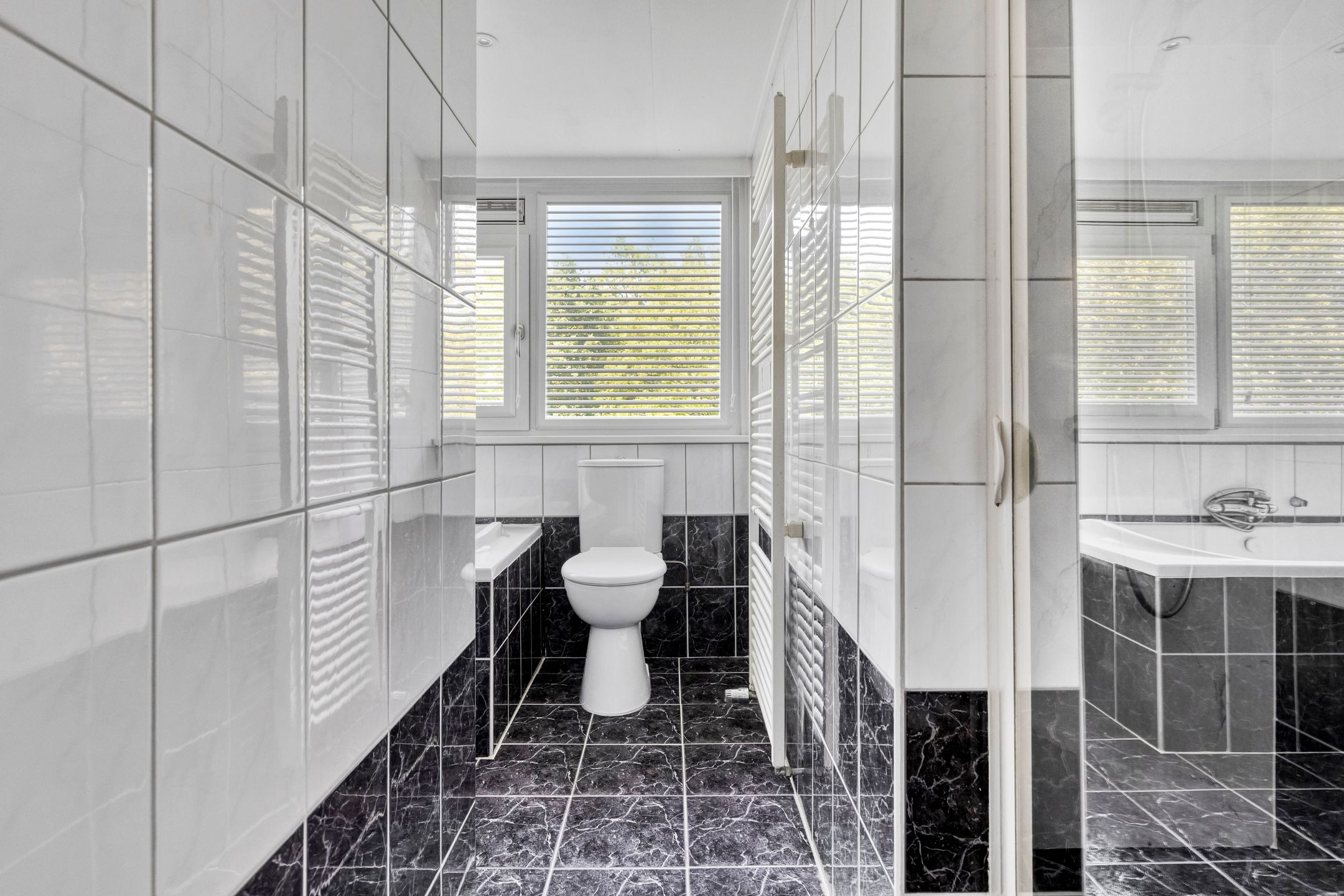 Foto 33 van van der Valckertlaan 36