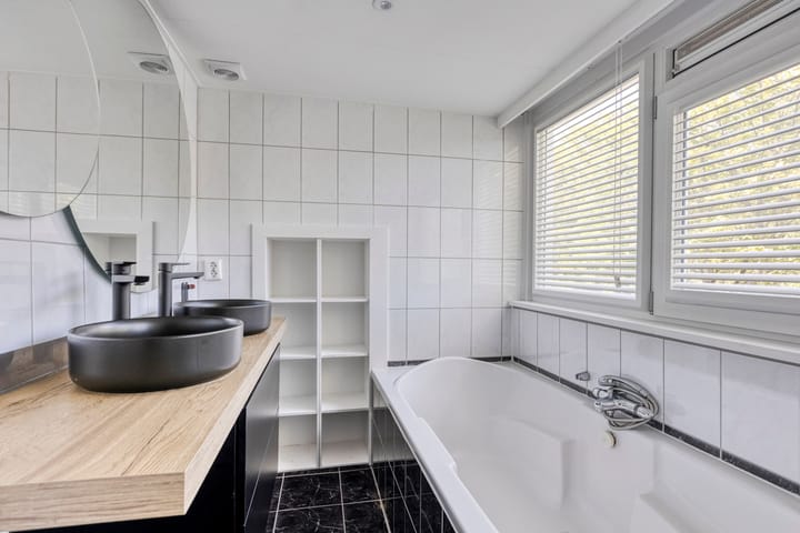 Foto 32 van van der Valckertlaan 36