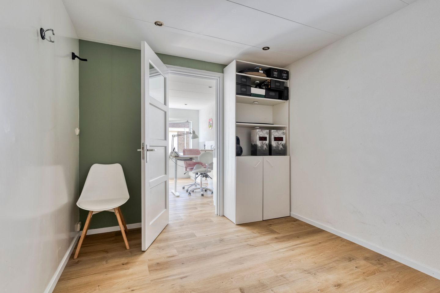 Foto 10 van van der Valckertlaan 36