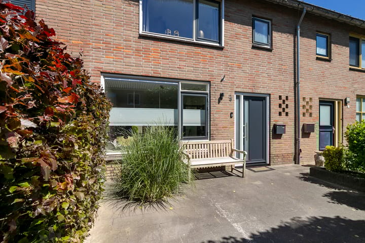 Foto 1 van Poelsstraat 3