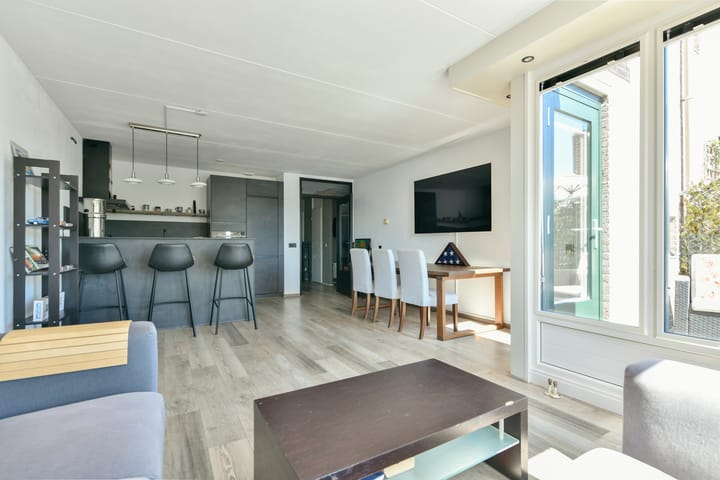 Foto 7 van Wilhelminakade 15