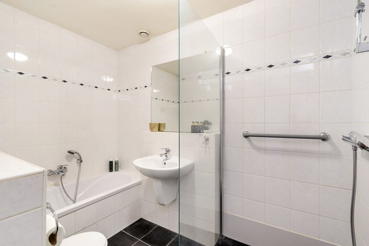 Foto 18 van Belgradostraat 44