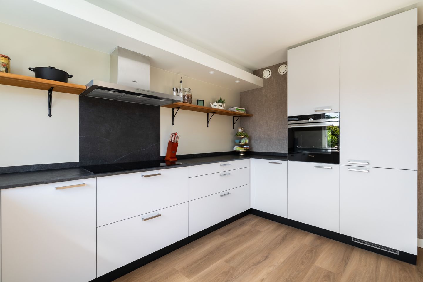 Photo 34 of Braamhorst 50