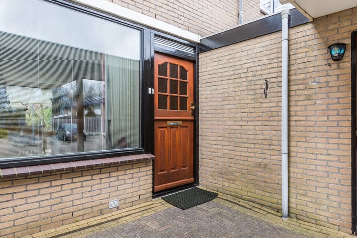 Foto 8 van Meerkoetstraat 31