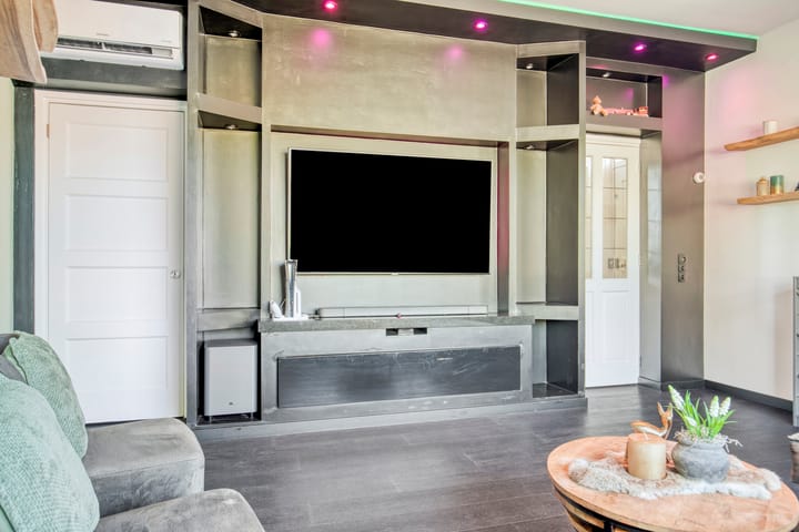 Photo 9 of Houweningestraat 6