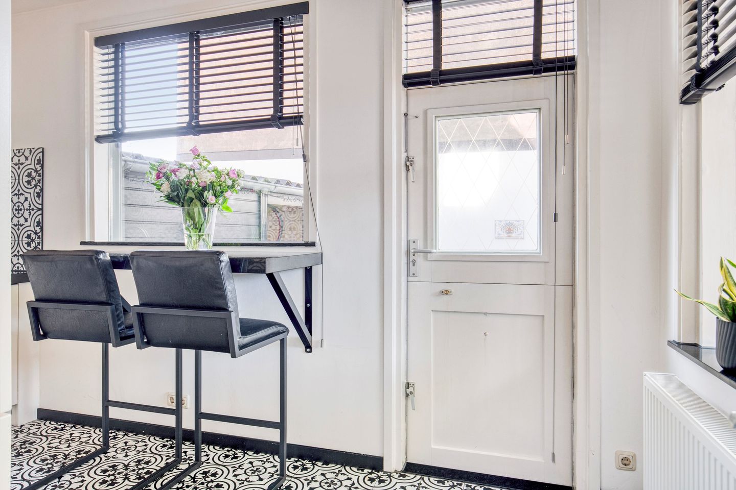 Foto 10 van Houweningestraat 6