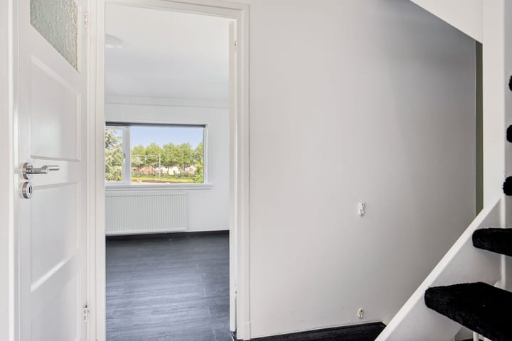 Photo 18 of Houweningestraat 6