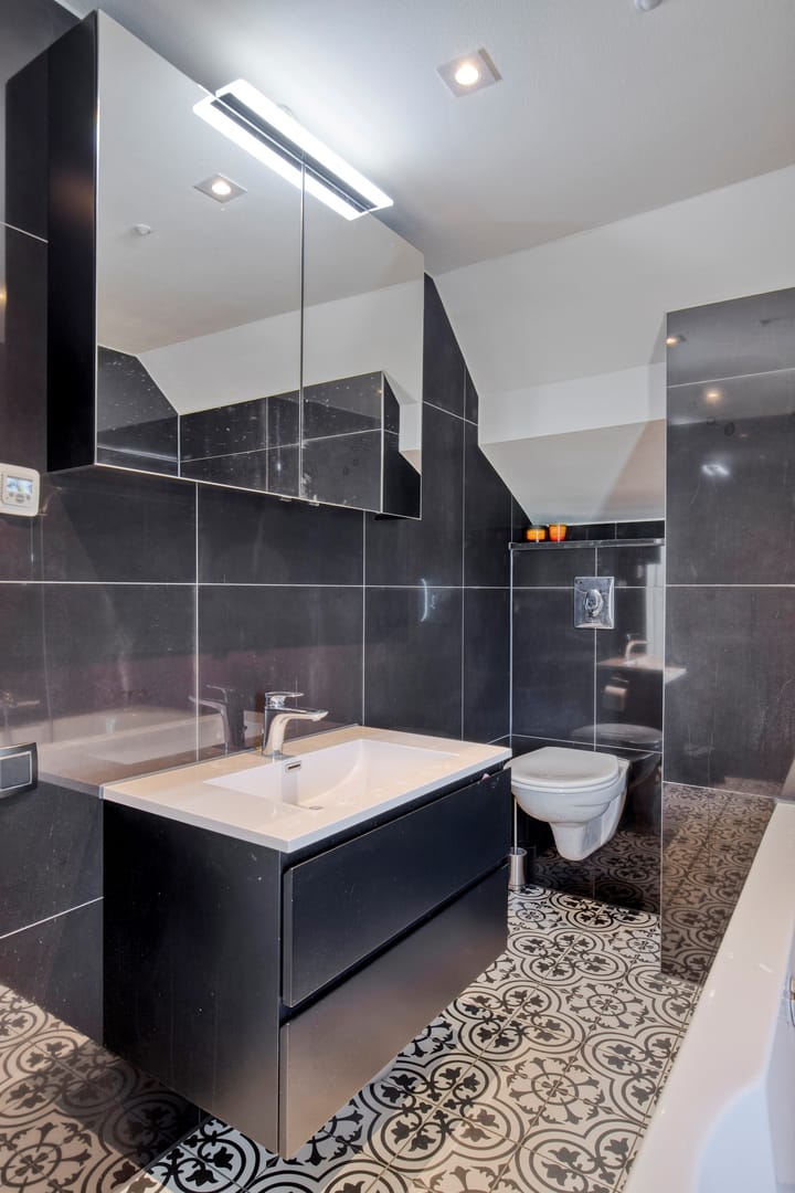 Photo 29 of Houweningestraat 6