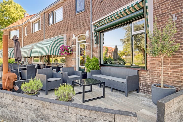 Photo 32 of Houweningestraat 6