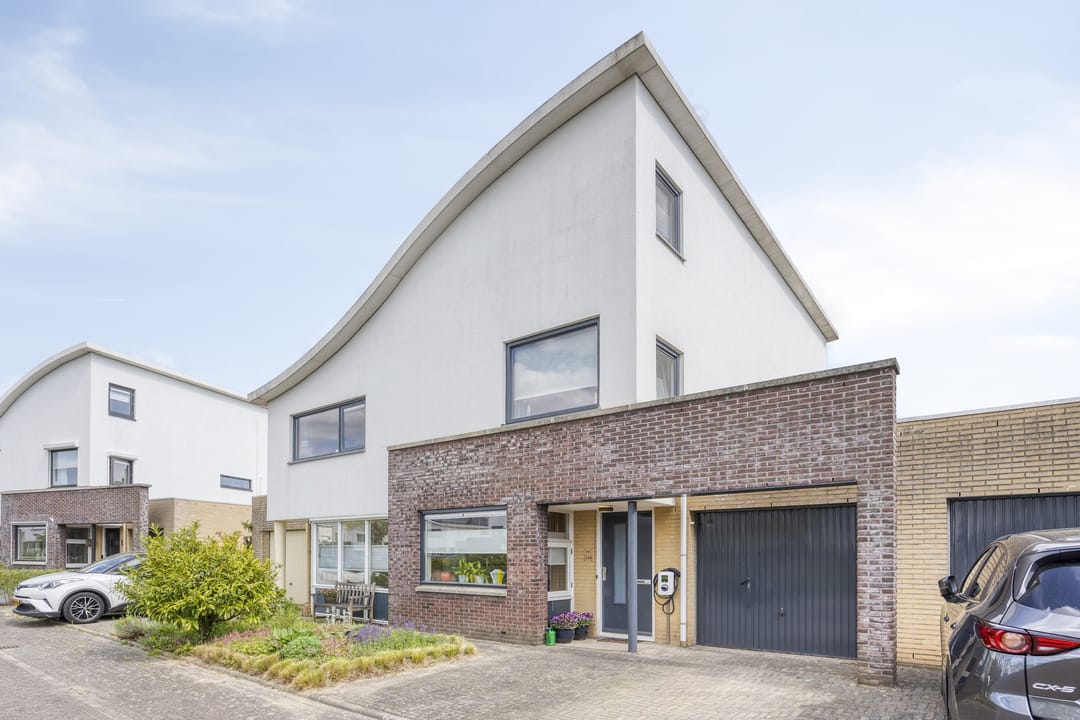 Foto 1 van Nienke van Hichtumplein 14