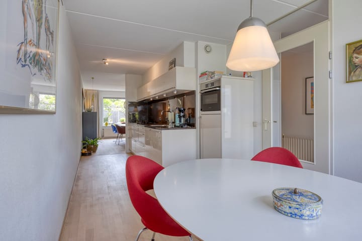 Foto 11 van Nienke van Hichtumplein 14