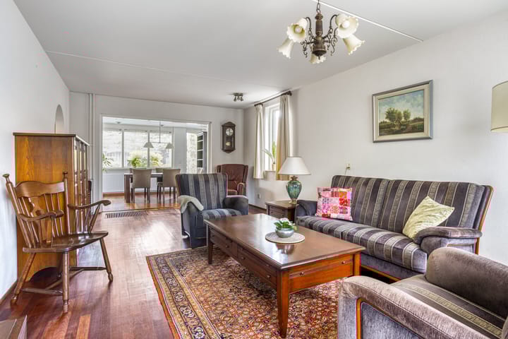 Foto 11 van Klompenmaker 32