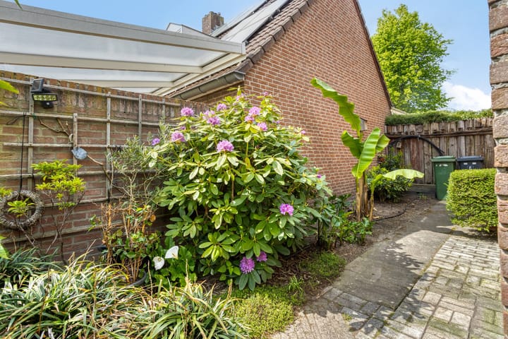 Foto 46 van Klompenmaker 32