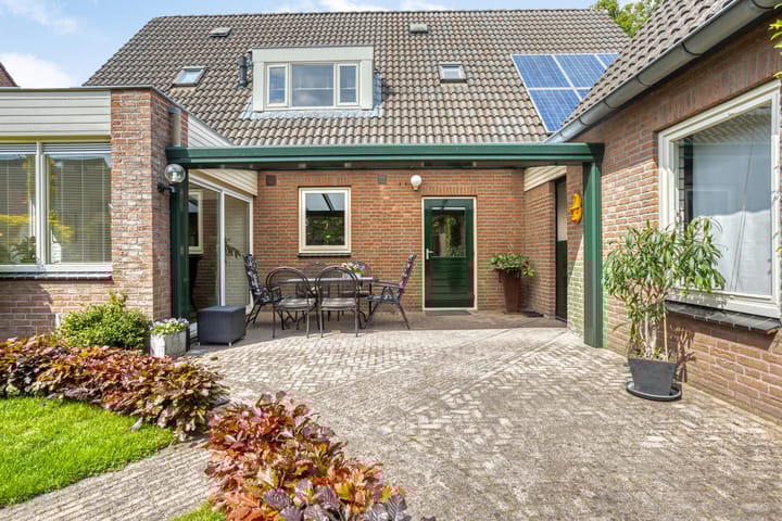 Foto 44 van Klompenmaker 32